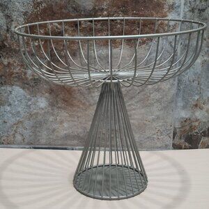 Centerpiece Fruit Vegetable Metal Basket with Stand